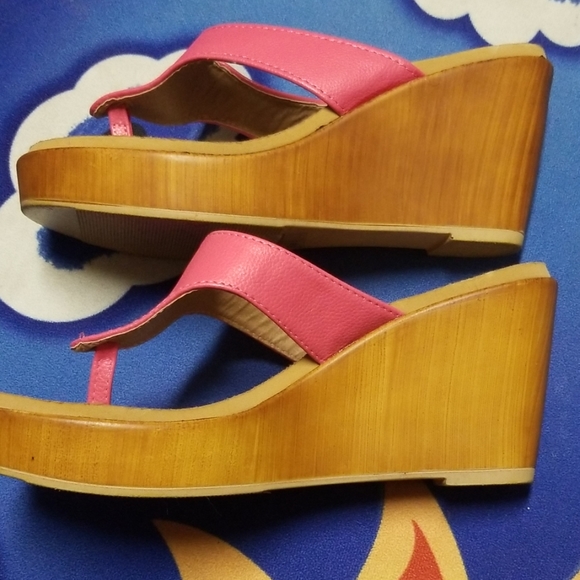 Wedges - Picture 5 of 8